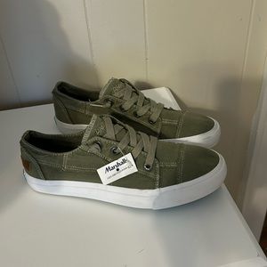 Blow Fish womens sneakers